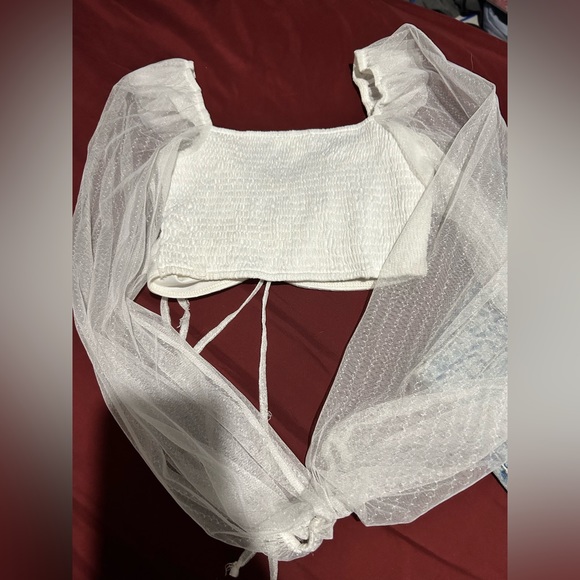 Tenshoppe White sheer puff long sleeve crop top - Picture 4 of 4